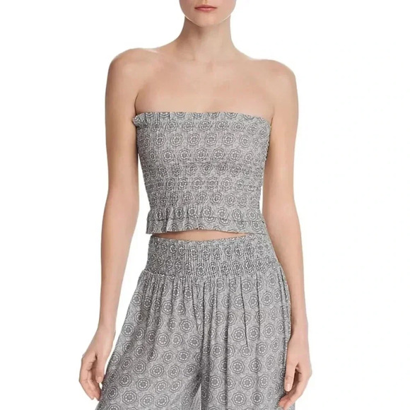 AQUA Medallion Strapless Smocked Tube Top NWT LARGE - Picture 8 of 10